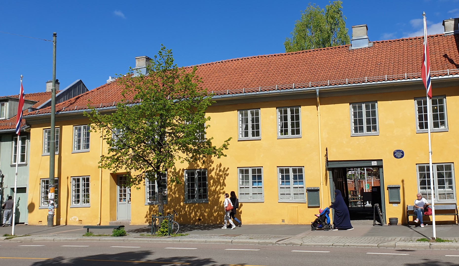 ASYLET og Elias Kræmmer